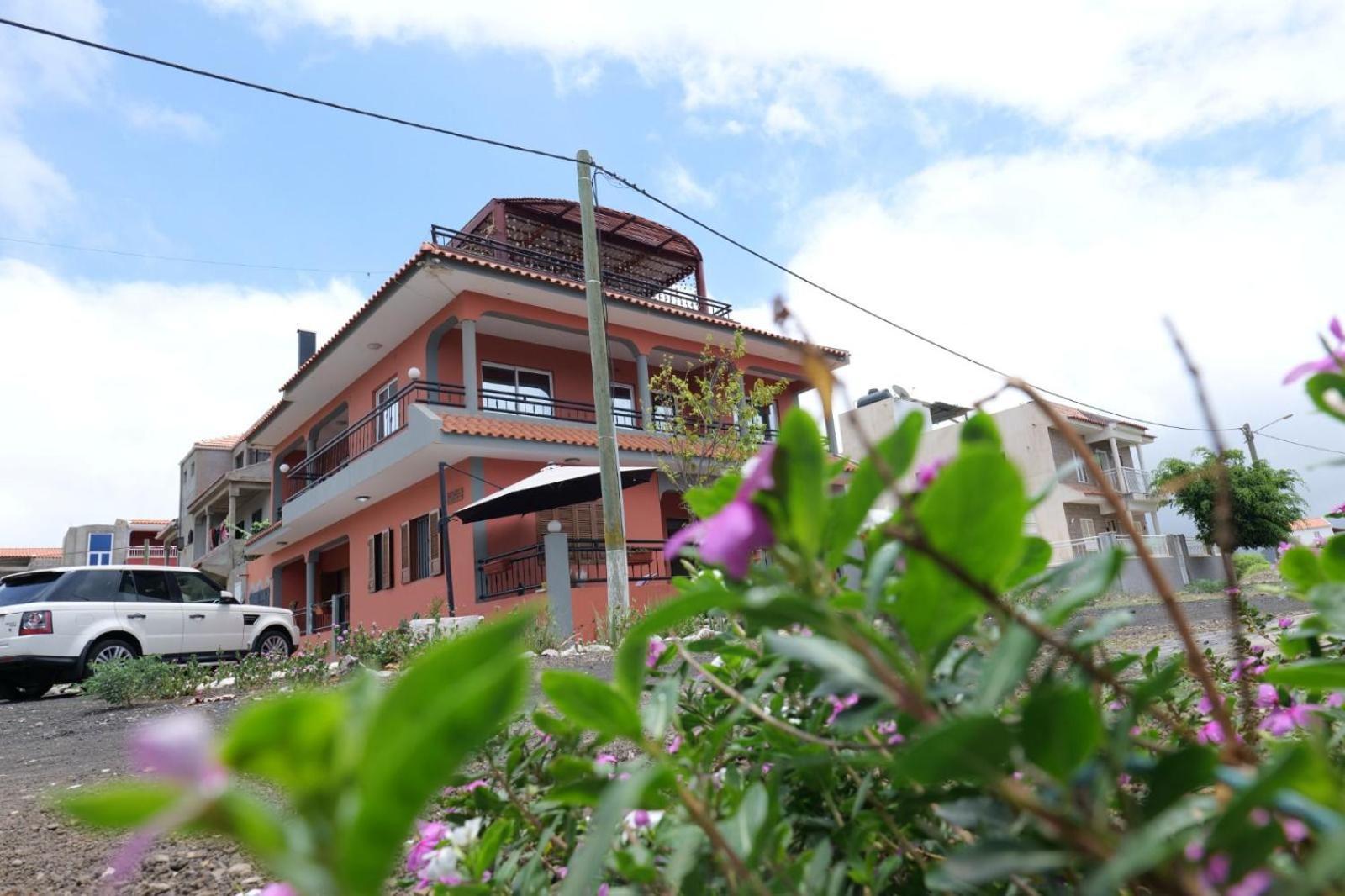 Tarrafal House Экстерьер фото